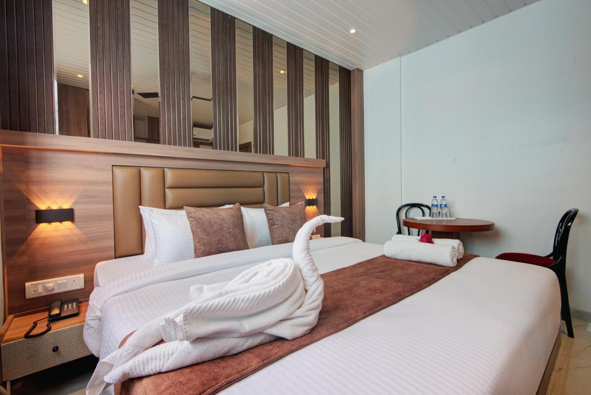Hotel Galaxy Inn Navi Mumbai Buitenkant foto